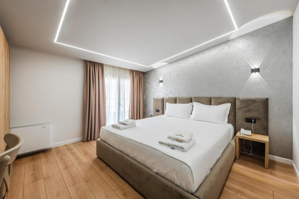 relax inn hotel room durres